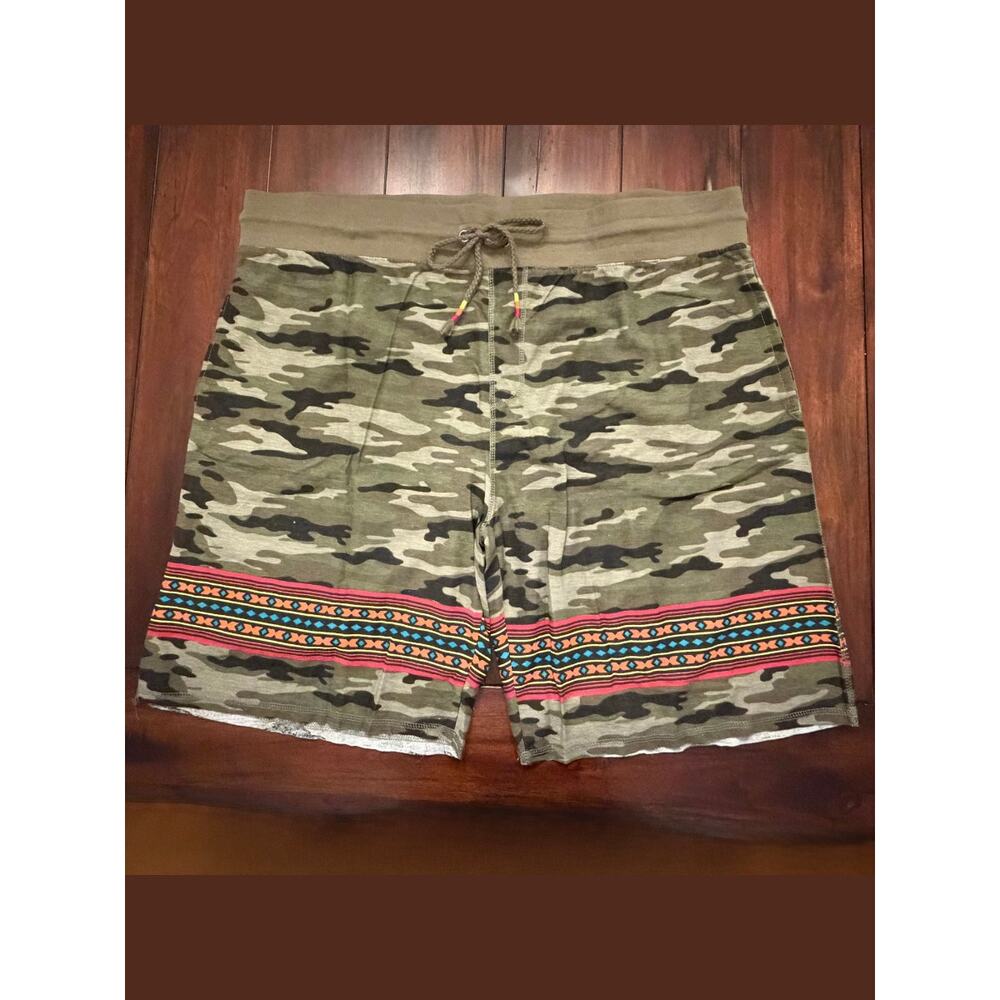 Top Drawer Mens XL Camo Shorts Tribal Aztec Pattern Drawstring Casual NWOT